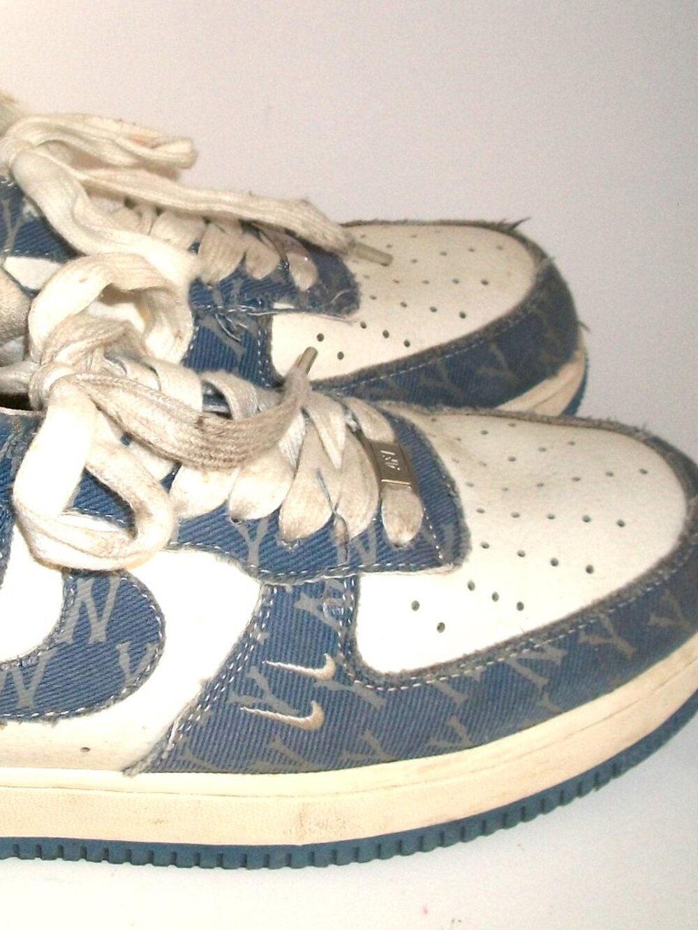Authentic Louis Vuitton X Nike Air Force 1 in Blue Denim GW
